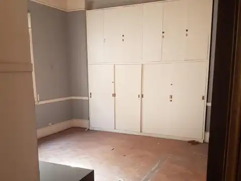 Oficina en Alquiler 80 años