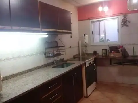Departamento en Venta con 3 cocheras