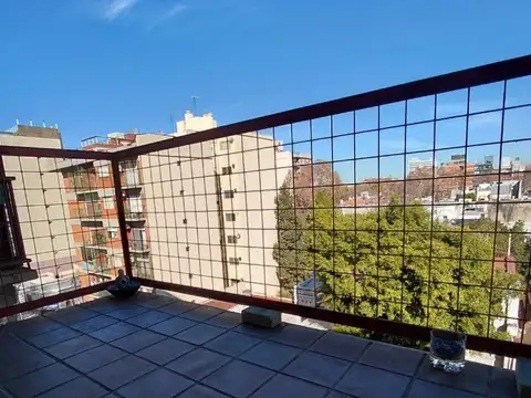 Intedente Campos 1800, Piso 5