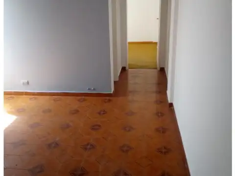DPTO 2 AMB. CENTRICO APTO PROF O VIVIENDA (BOLIVAR 200 )