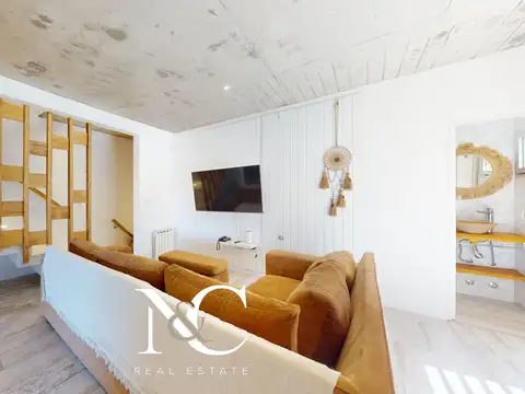 Depto Tipo Casa 4 ambientes con 2 baños
