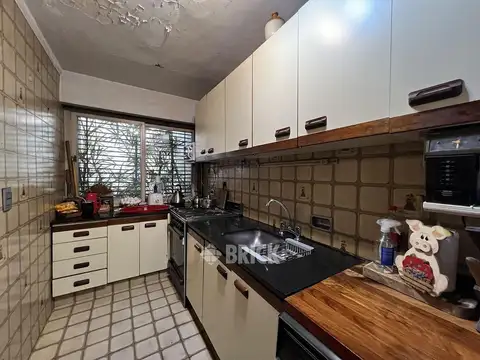 CASA EN LAMARCA AL 3500 - GARAGE 2 TERRAZAS 2 BAULERAS QUINCHO PARRILLA GALPON
