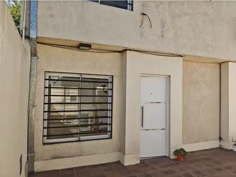 DUPLEX 4 AMBIENTES EN VENTA EN LANUS