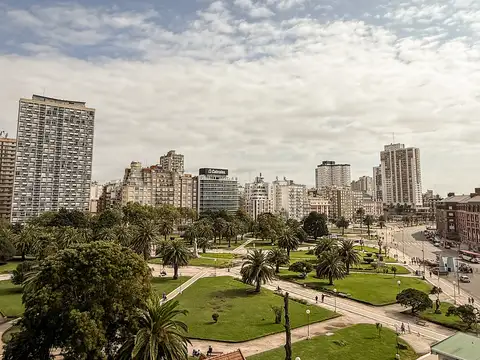 Departamento en Venta en Plaza Colon, USD 169.900