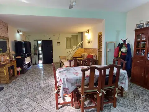 Depto Tipo Casa 3 ambientes con 1 baño