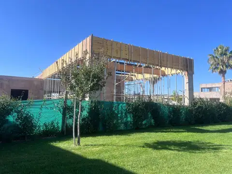 Casa en Venta en barrio privado Ciro de Vieytes, Maipu. Mendoza.