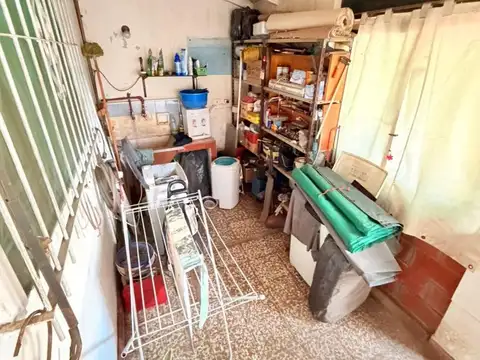 Casa 4 ambientes con 1 baño