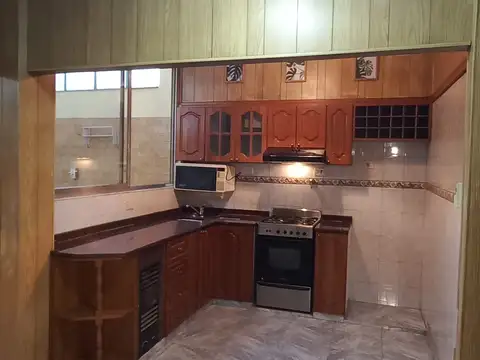 Depto Tipo Casa en Alquiler de 3 dormitorios