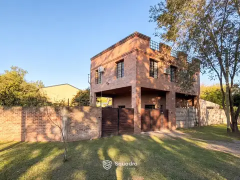 Casa 3 ambientes con 2 baños