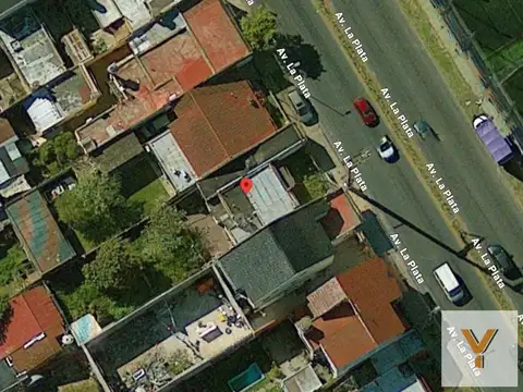Casa en venta - 3 Dormitorios 2 Baños - 370mts2 - Quilmes