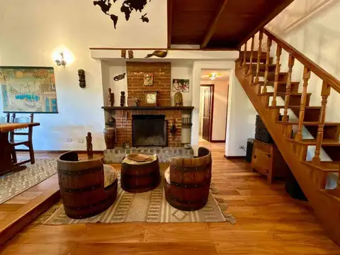 Casa en Venta con 1 cochera