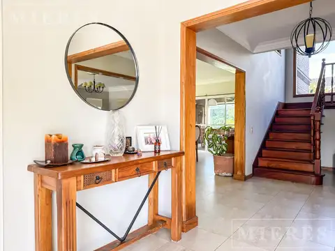 Casa en Venta en El Establo, USD 520.000
