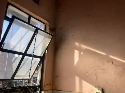 VENTA CASA 4 AMBIENTES CON PATIO DON TORCUATO