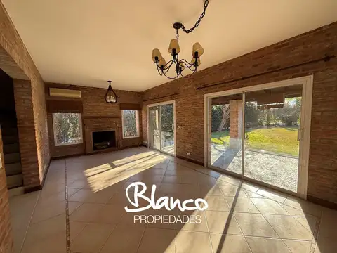 Casa en Venta al Este