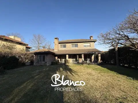 Casa Chalet  en Venta en Santa Silvina, Pilar, G.B.A. Zona Norte