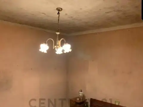 Medrano 1900, Piso 0