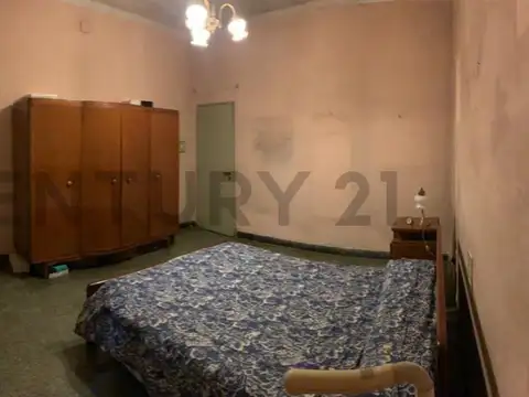 VENTA  - CASA AL FRENTE - 3 Dormitorios - ROSARIO