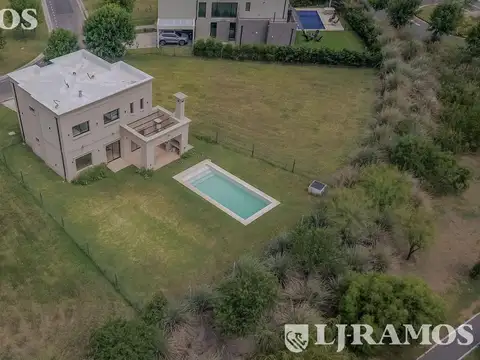 Casa en Venta al Noroeste