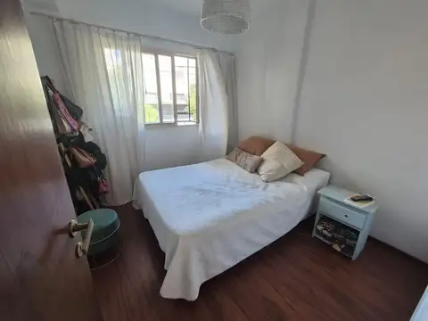 Depto Tipo Casa 5 ambientes con 1 baño