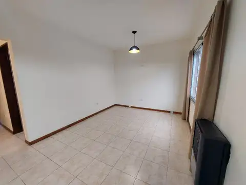Casa 2 ambientes con 1 baño