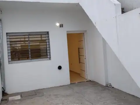 Depto Tipo Casa en Venta de 2 ambientes