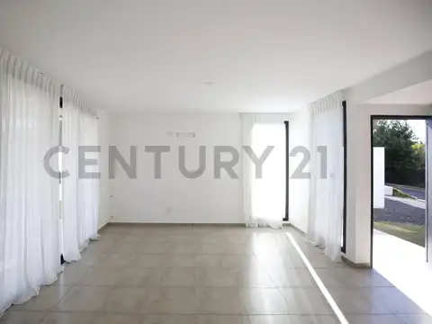 Casa en Venta en City Bell, USD 163.000