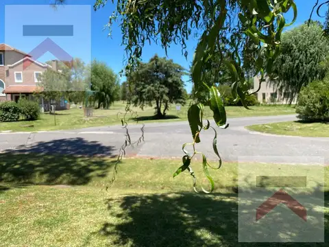 Terreno en Venta 30  mts Fondo