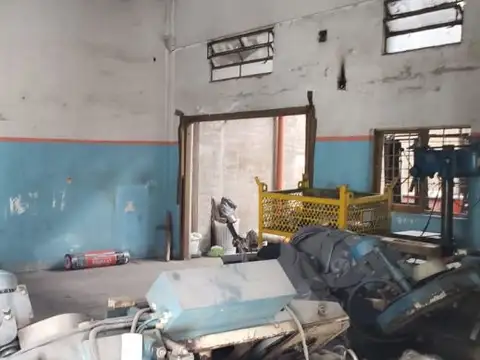 Galpon en Venta en Lomas Del Mirador, USD 120.000