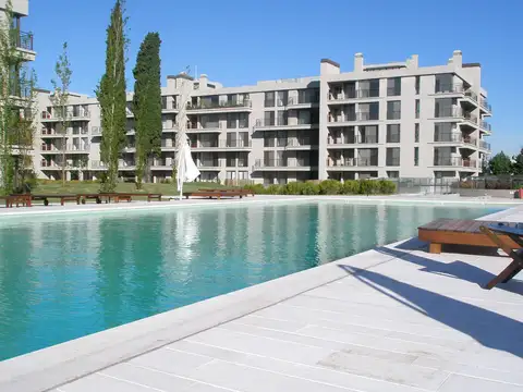 Departamento en Alquiler con 1 cocheras