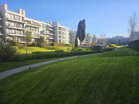 Departamento en Alquiler en Arboris Las Lomas, USD 1.950