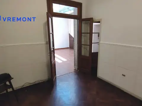 Depto Tipo Casa en Venta 50 años