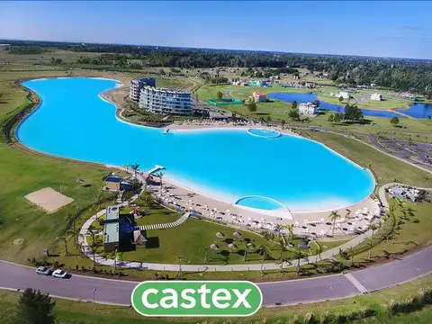 Lote  frente a la laguna en venta en Terralagos