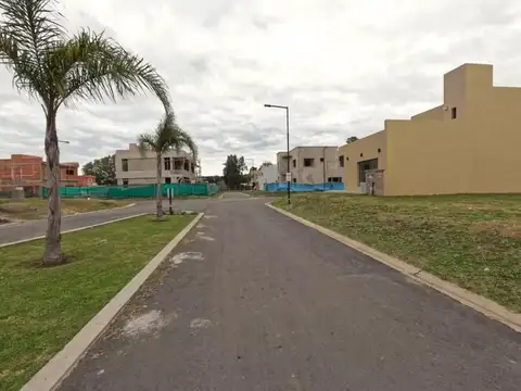 Terreno en Venta en Berazategui, USD 36.000