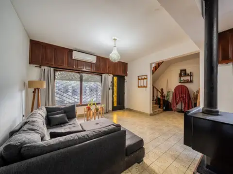 Casa en Venta en Castelar, USD 129.000
