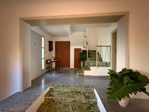 González Del Solar Bis 200
