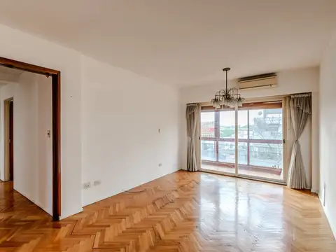 VENTA 3 AMB SEMI PISO -C/COCH- BALCÓN- FLORESTA