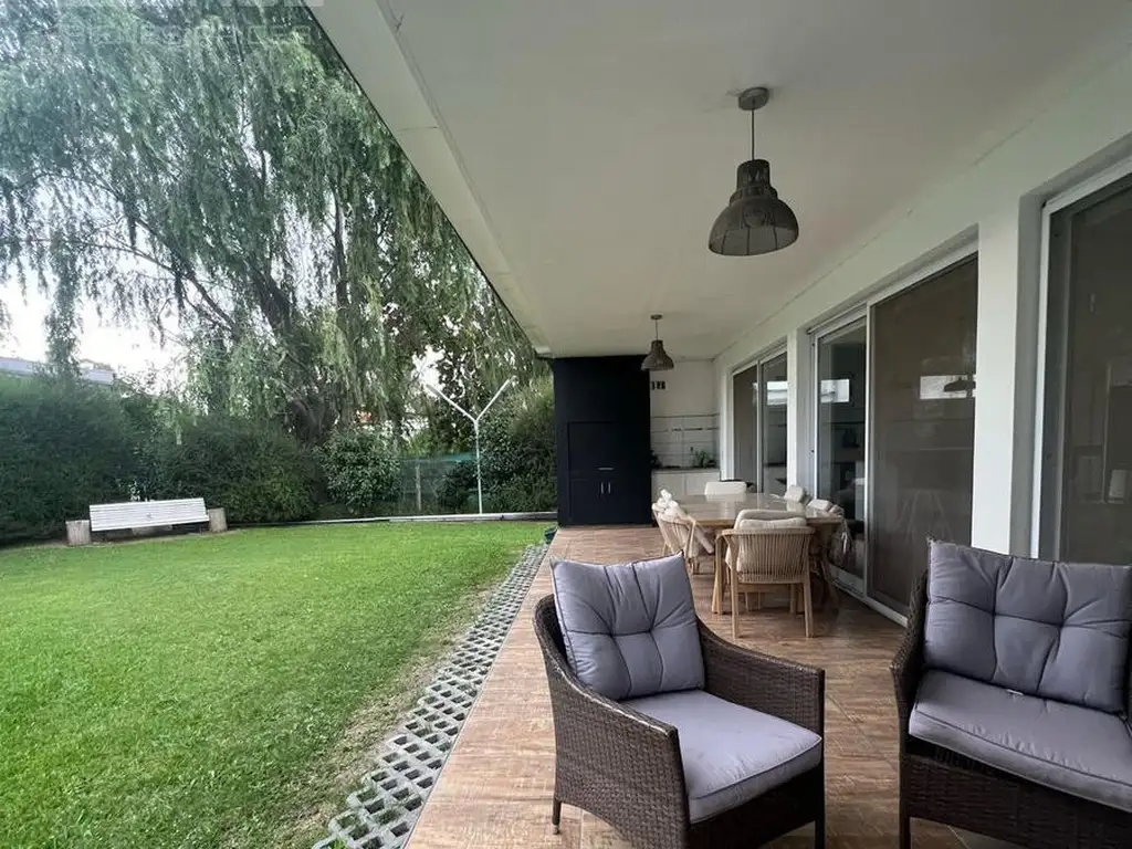 Casa en Alquiler - La Candida Club de Campo