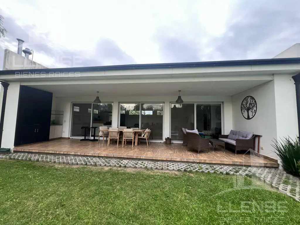 Casa en Alquiler en La Candida Club de Campo