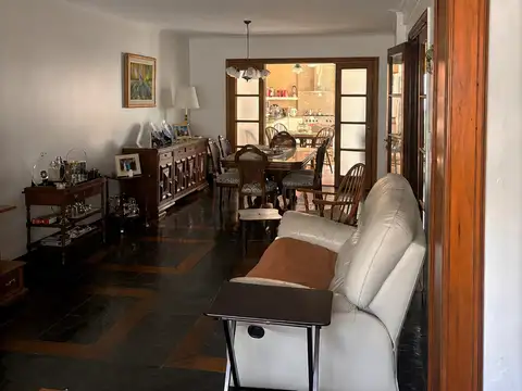 Casa en Venta en Vicente López Vías / Maipú, USD 510.000