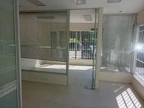 Local en Venta 15 años