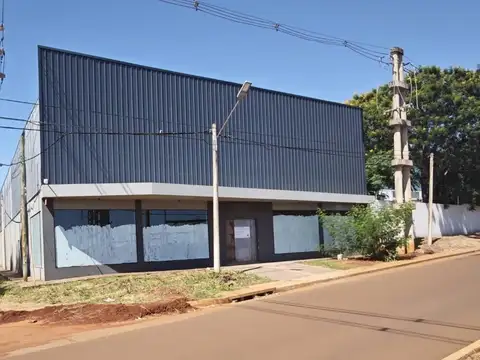 ESPECTACULAR GALPON -LOCAL SOBRE RUTA 12