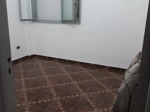 Oficina 6 ambientes con 2 baños