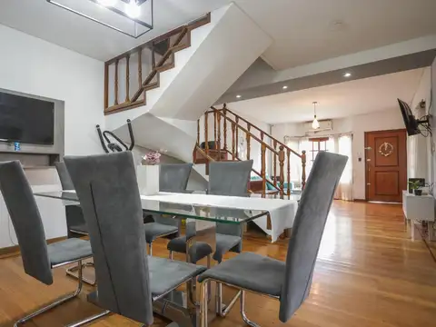 Casa en Venta en Villa Adelina, USD 249.000