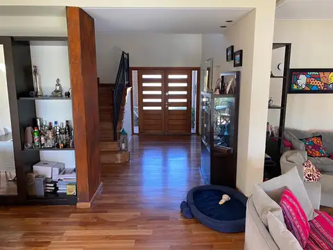 Casa en Alquiler de 4 dormitorios