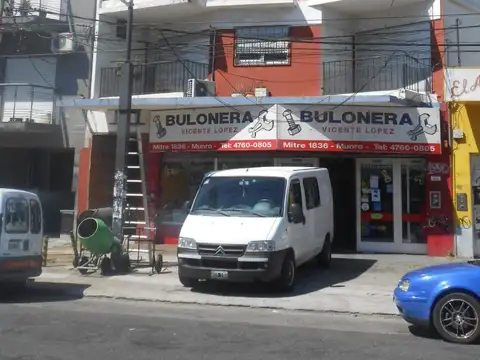 Departamento 2 amb x escalera