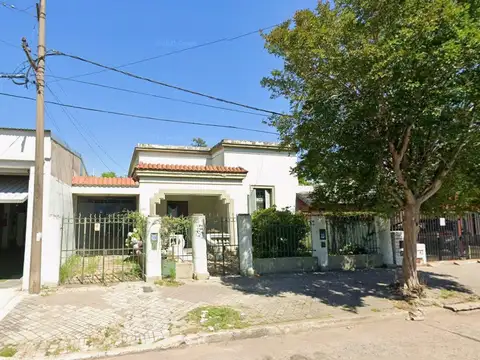 Leyva al 5600 (5650)