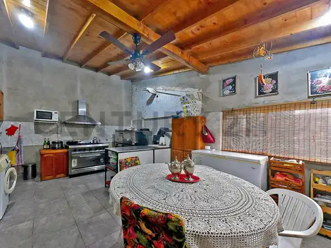 VENTA CASA 3 AMB CON QUINCHO Y PARQUE + MONOAMBIENTE EN MATHEU - ESCOBAR