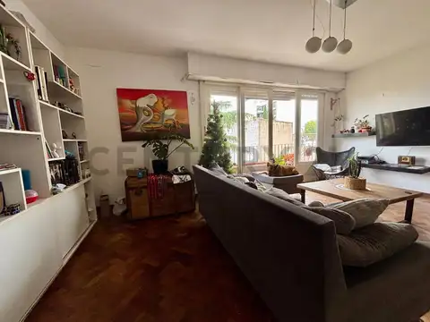 Departamento 5 ambientes con 2 baños