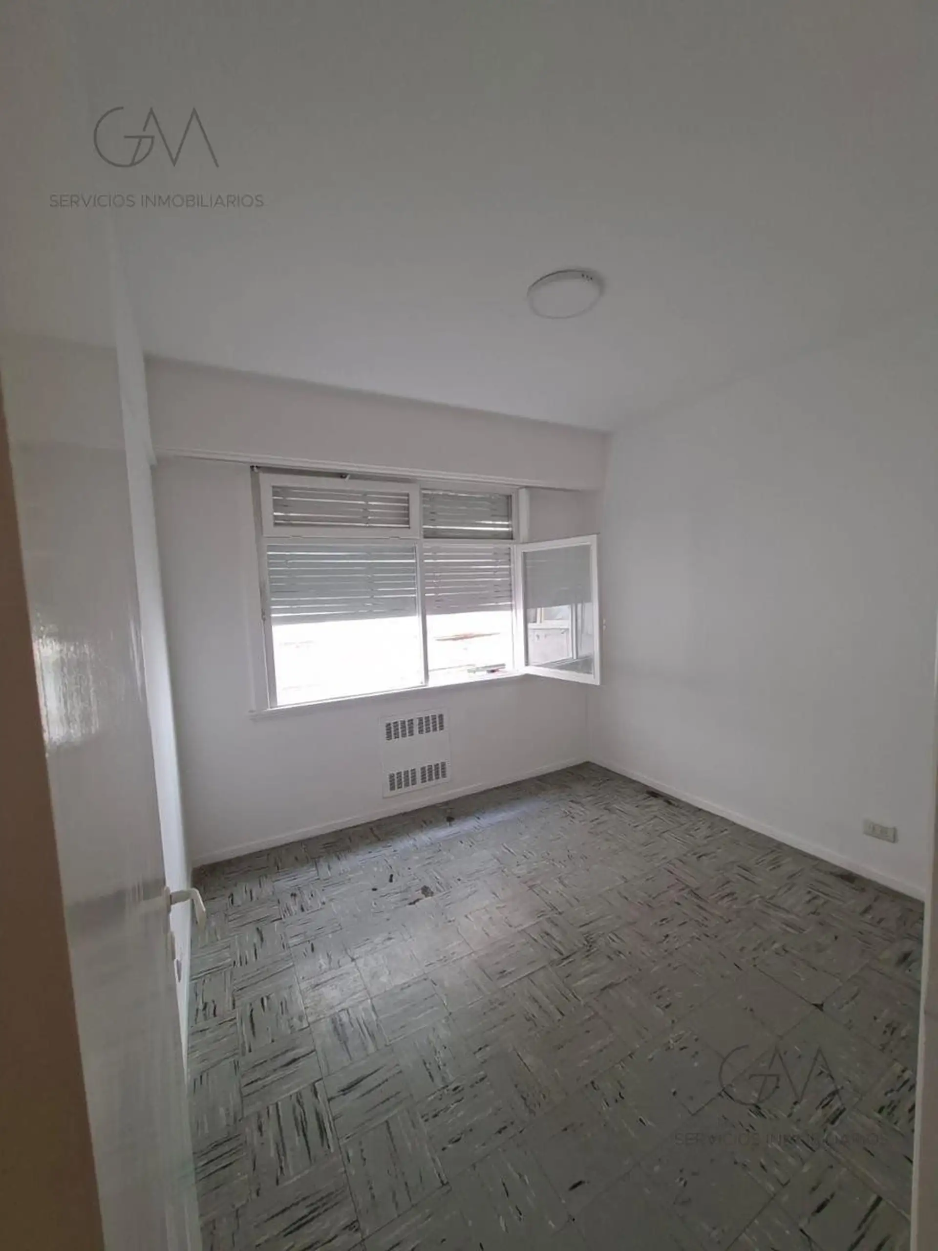 Depto 2 amb, 34m² en pleno centro — San Martín y Córdoba