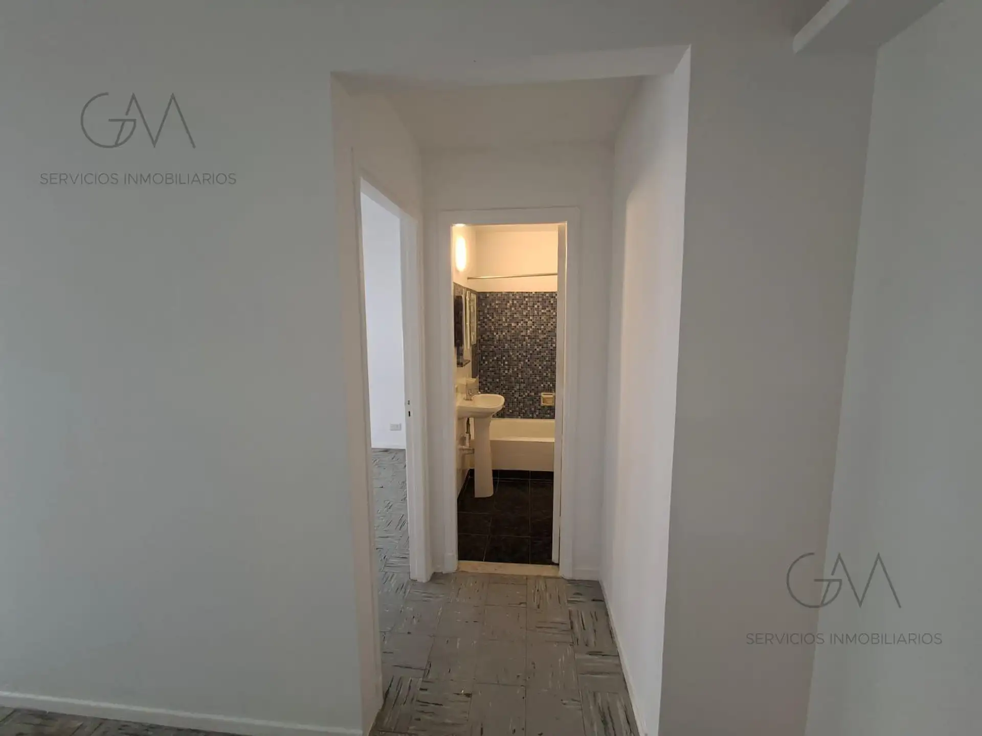 Depto 2 amb, 34m² en pleno centro — San Martín y Córdoba